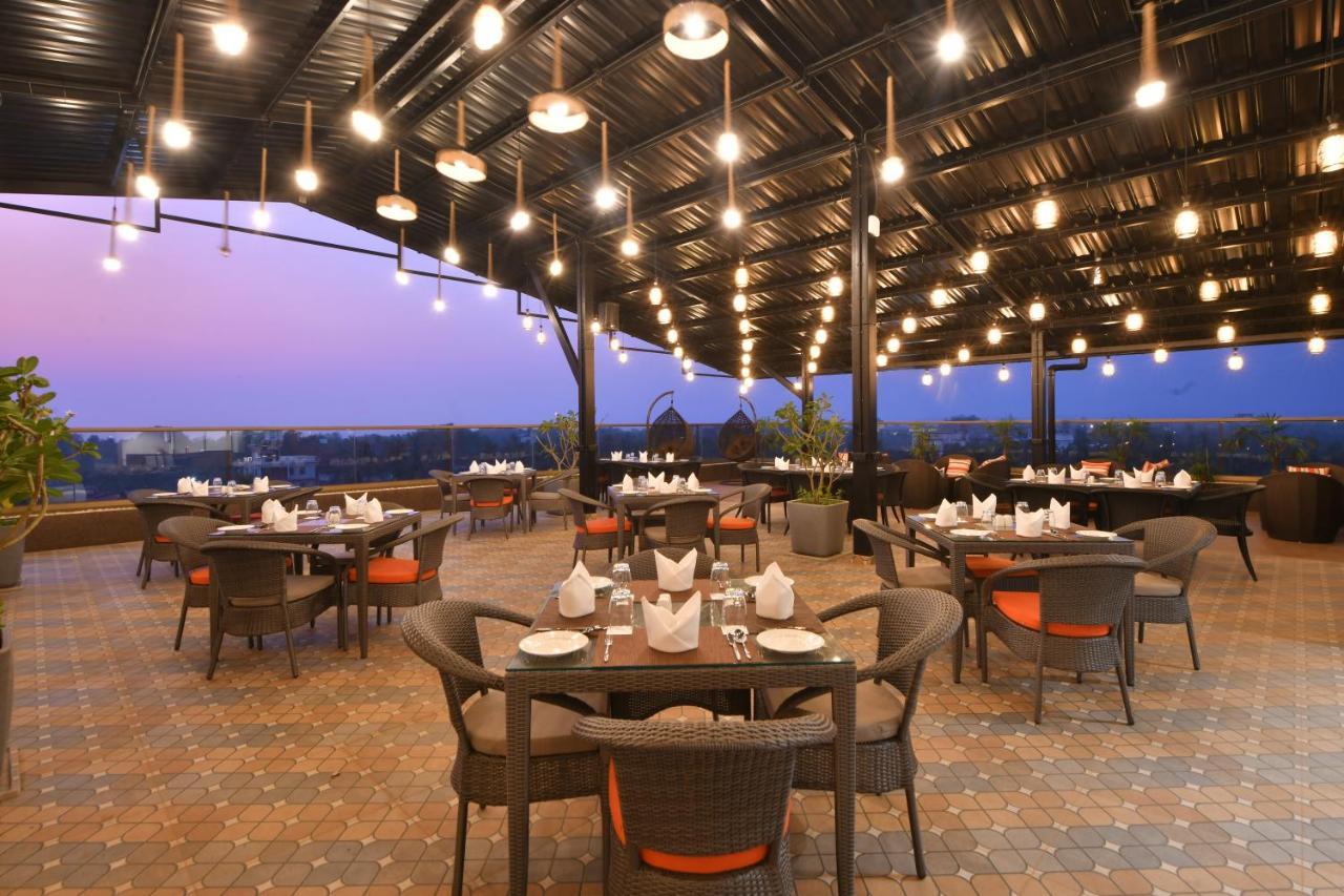 The Fern Habitat, Candolim, Goa Exterior photo